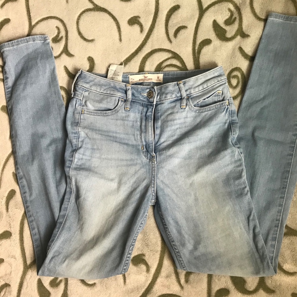 Hollister highrise super skinny light wash